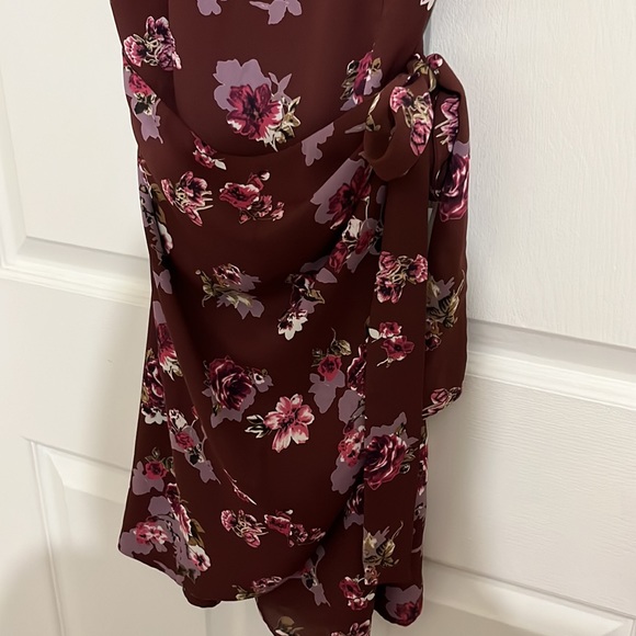 ASTR The Label Floral Dress - Picture 3 of 6